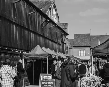Discover Altrincham in a Day: Digital Travel Hacks, ...